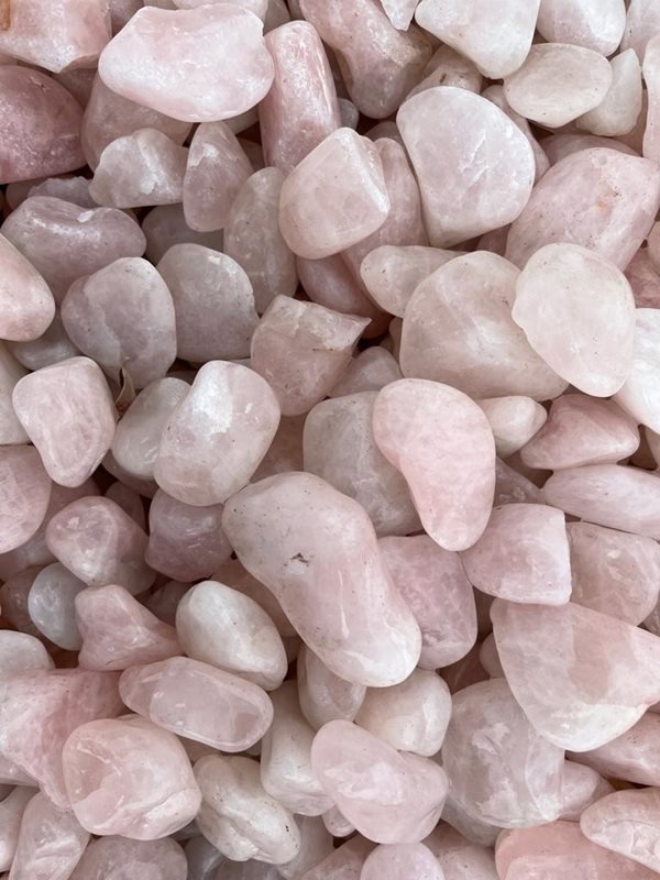 חלוקי נחל ורודים טבעיים קוורץ 1 ק"ג