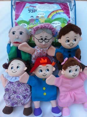 ערכת בובות תאטרון משפחה 6 יח