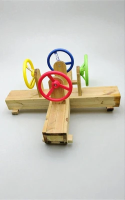 מתקן 4 הגאים מעץ איקס מוצלב