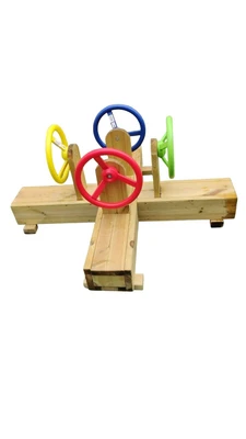 מתקן 4 הגאים מעץ איקס מוצלב